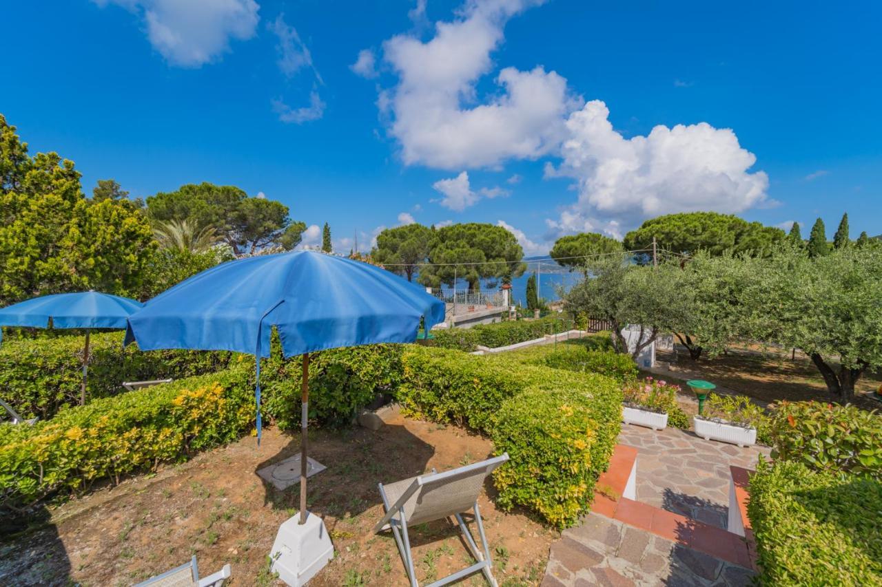 Residence Baia Delle Grazie Casa Morcone Extérieur photo